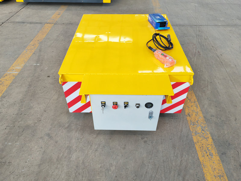 Rail Transfer Car Operating Battery Makaroni Makaroni Makaroni