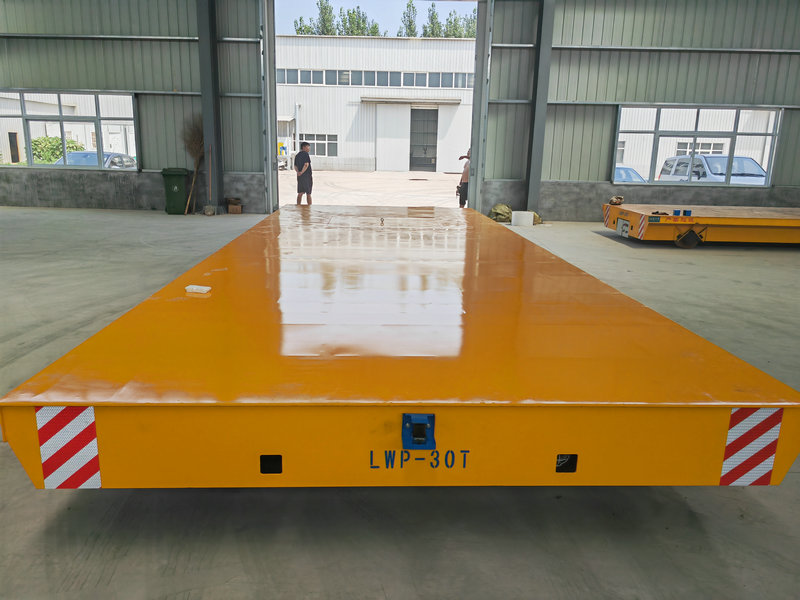 30 Ton Battery Powered Carry for Injection Mold Handling.