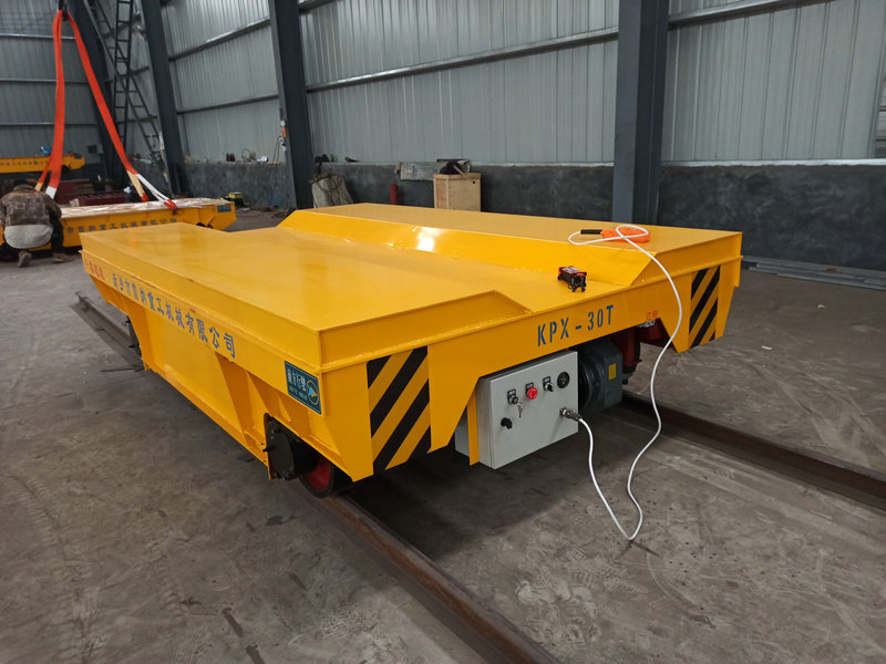 Battery-powered 30T rail transfer cart for die and mold handling